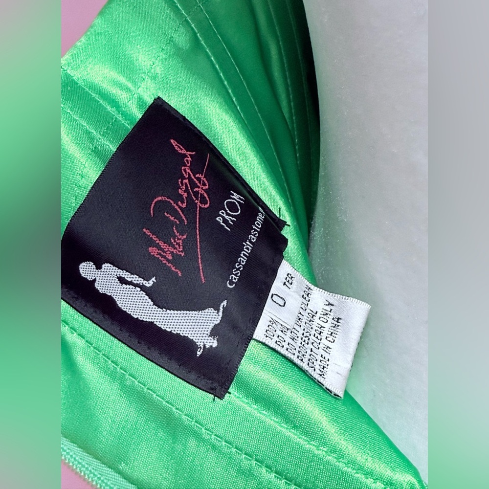 Mac Duggal Lime Colored Dress - Picture 11 of 12